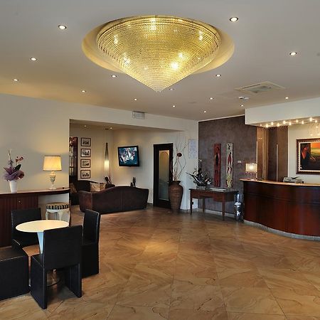 Hotel Bridge Bellaria-Igea Marina Eksteriør billede