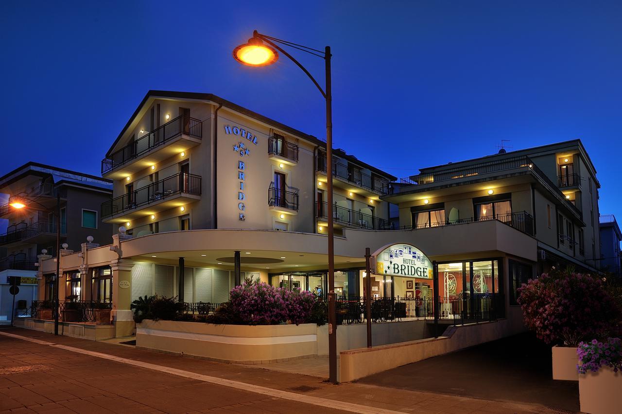 Hotel Bridge Bellaria-Igea Marina Eksteriør billede