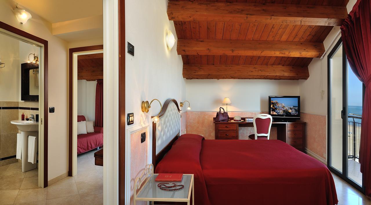 Hotel Bridge Bellaria-Igea Marina Eksteriør billede
