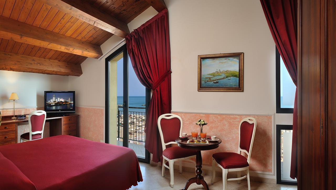Hotel Bridge Bellaria-Igea Marina Eksteriør billede