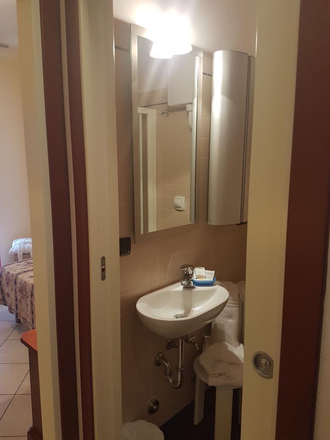 Hotel Bridge Bellaria-Igea Marina Eksteriør billede